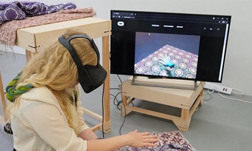 英国伦敦皇家艺术学院设计师展示VR互动刺绣作品