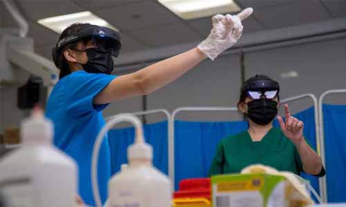 与微软合作，新加坡国立大学开始用HoloLens 2进行医疗教育教学